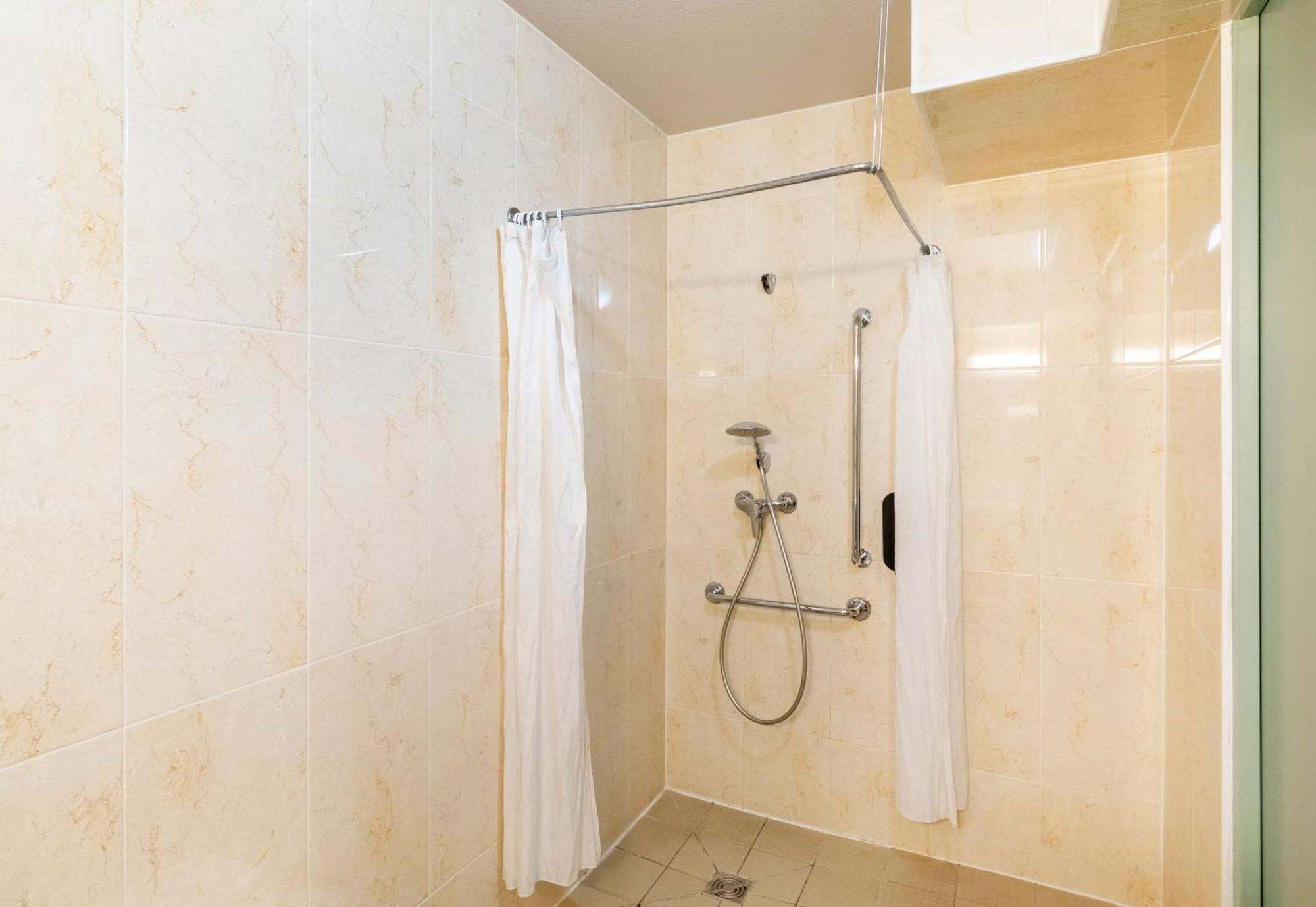 B&B Hotel Saint-Geours-De-Maremne Hossegor Dış mekan fotoğraf